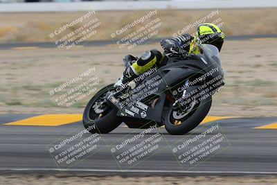 media/Jan-14-2023-SoCal Trackdays (Sat) [[497694156f]]/Turn 4 Set 2 (1030am)/